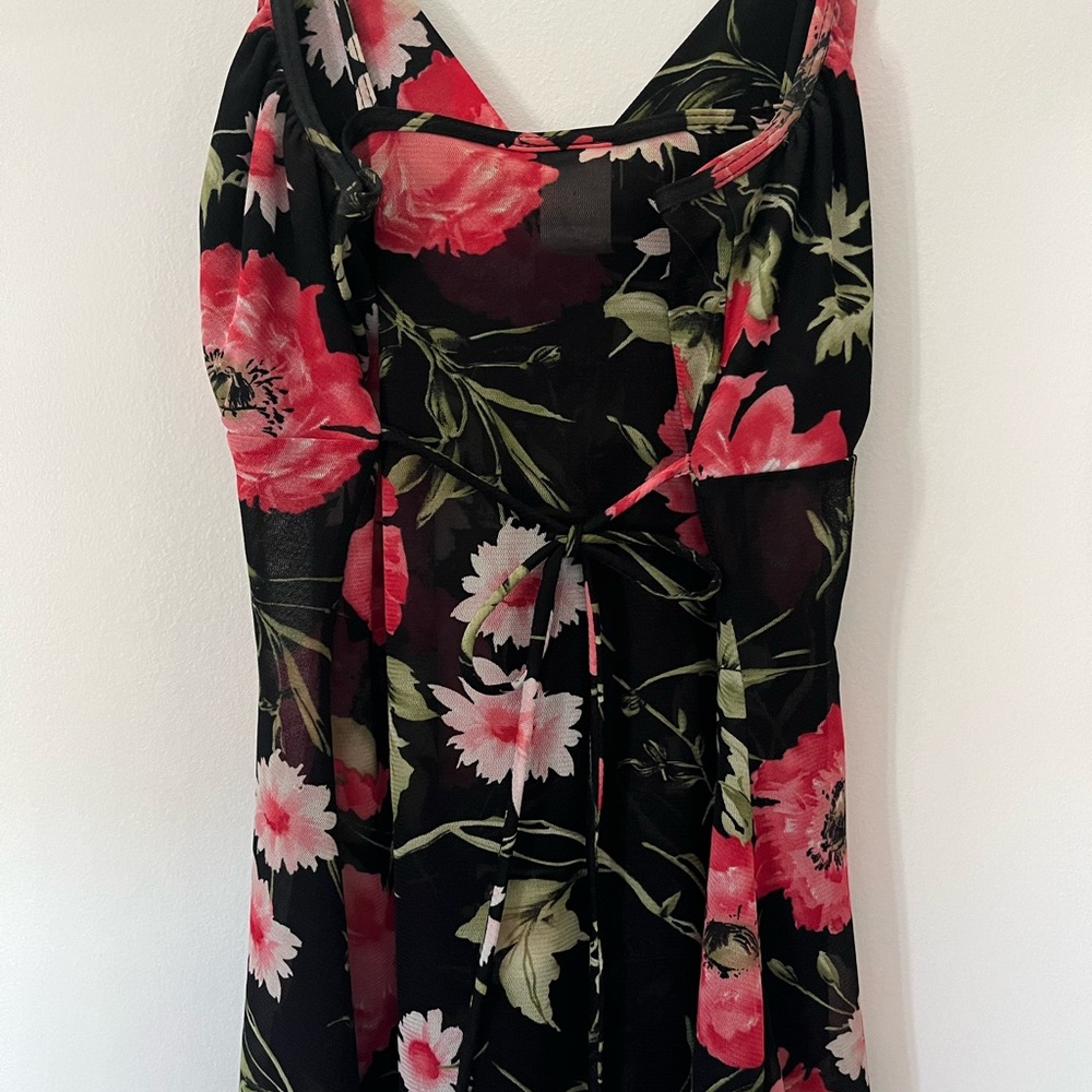 Floral Slip Tank Top in Black and Pink - Picture 5 of 5